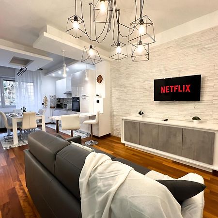 Unique House - 3 Bedrooms & 2 Bathrooms With 4 Beds - 100 Meters To The Metro A Roma Exterior foto